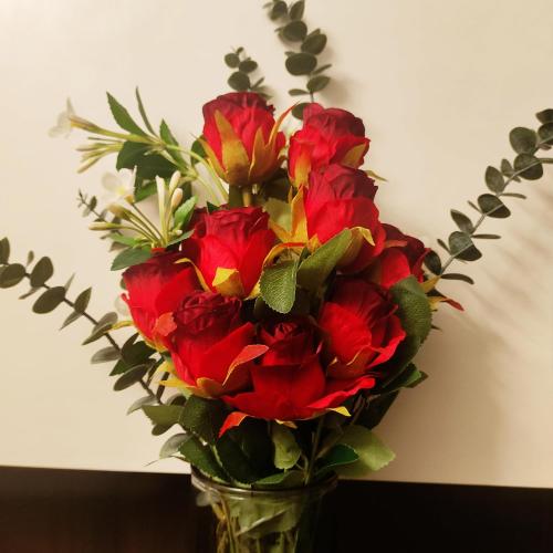 Artificial Red Roses 10 Pcs, Single Stem Silk Fake Roses