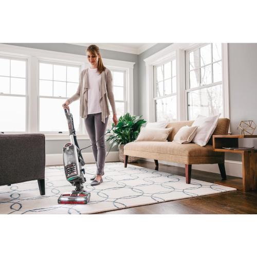 DuoClean Powered Lift-Away Speed Vacuum ‼️has stains and dust‼️and may come with missing pieces ‼️