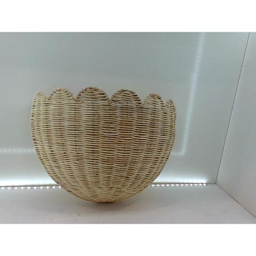 bebe bask Other Accessories SCALLOPED WICKER WALL BASKET Home Accessory
