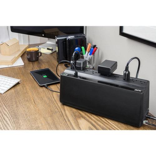 Back-UPS 600VA Battery Backup/Surge Protector with 5 battery backup outlets, 2 surge protect outlets and 1 USB port