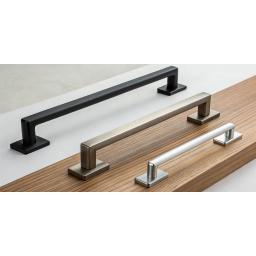 What Are Shelf Pulls? A Reseller's Guide